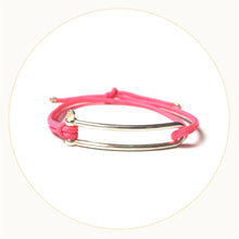 <transcy>Elongated Manila Bracelet - Classic Pink</transcy>