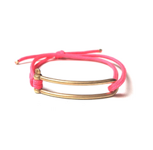 <transcy>Elongated Manila Bracelet - Classic Pink</transcy>