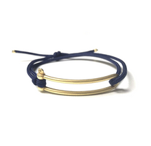 <transcy>Elongated Shackle Bracelet - Classic Blue</transcy>